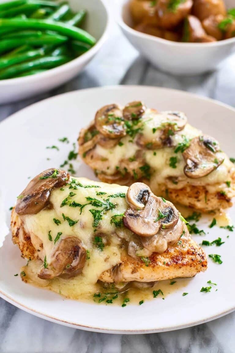 Copycat Texas Roadhouse Smothered Chicken Recipe