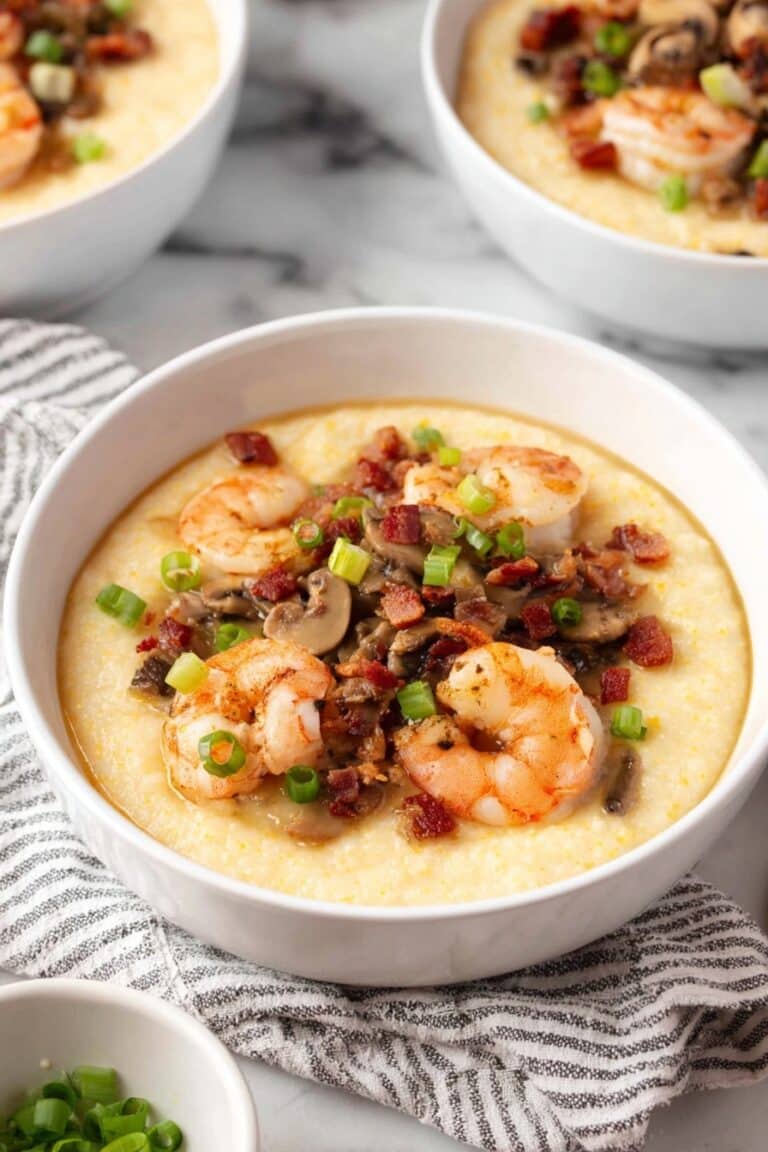 Shrimp and Grits (Creamy, Buttery & Full of Southern Flavor!) Recipe